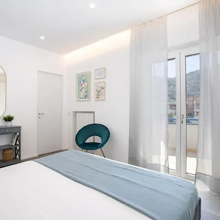 Sorrentovibes - Modern Family With Views Holiday home *