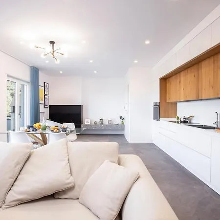 Sorrentovibes - Modern Family With Views